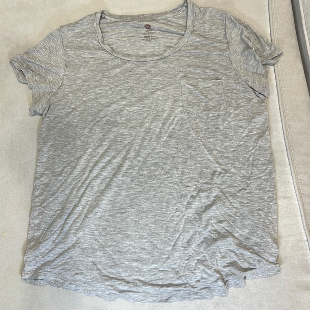 Kindred Bravely Maternity/Nursing Top